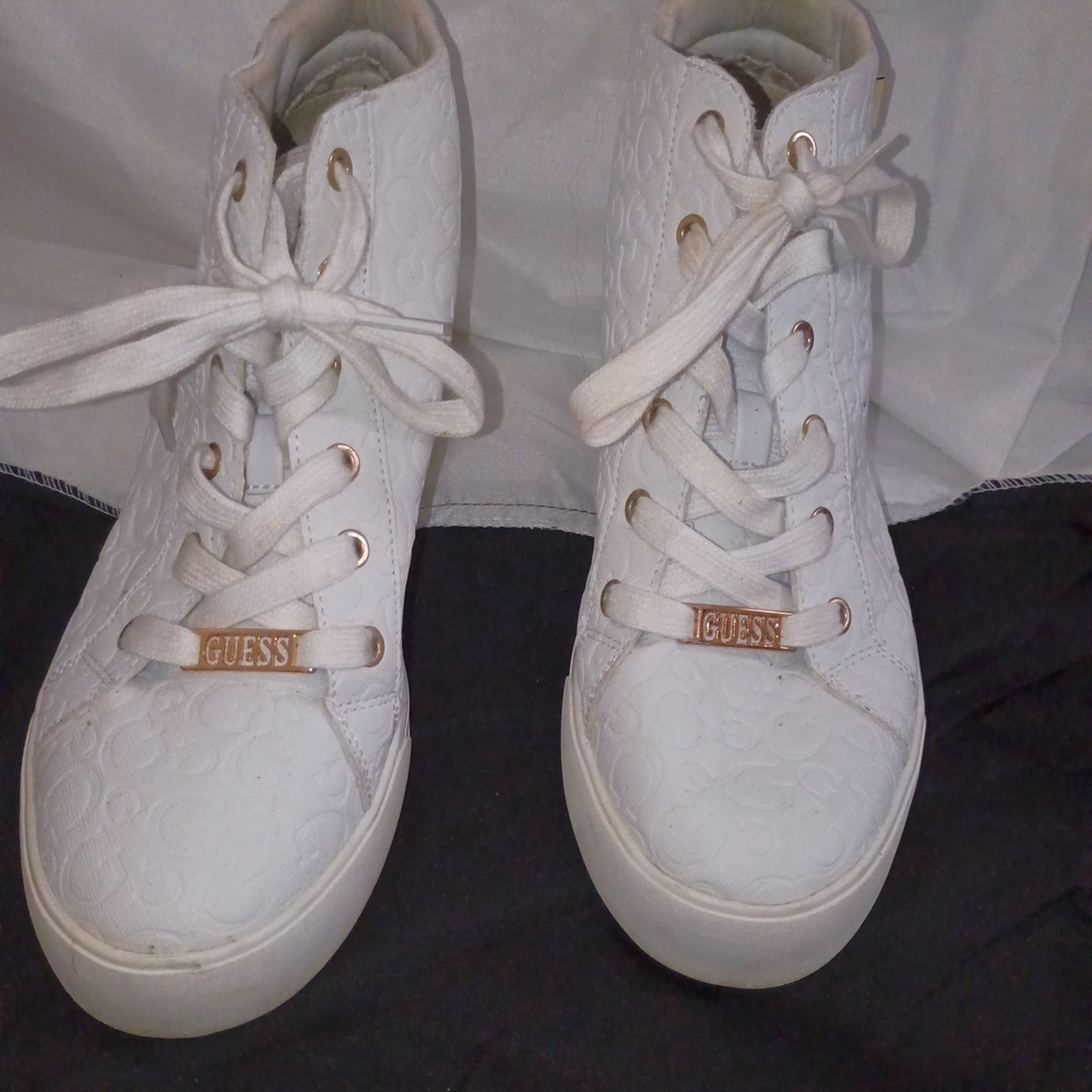 Guess White Lace-Up High-Tops